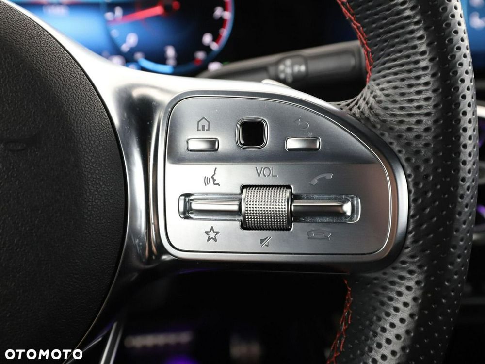 Mercedes-Benz CLA 180 mHEV AMG Line 7G-DCT - 33