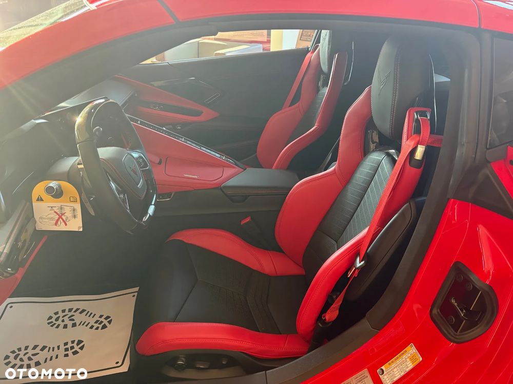 Chevrolet Corvette - 9