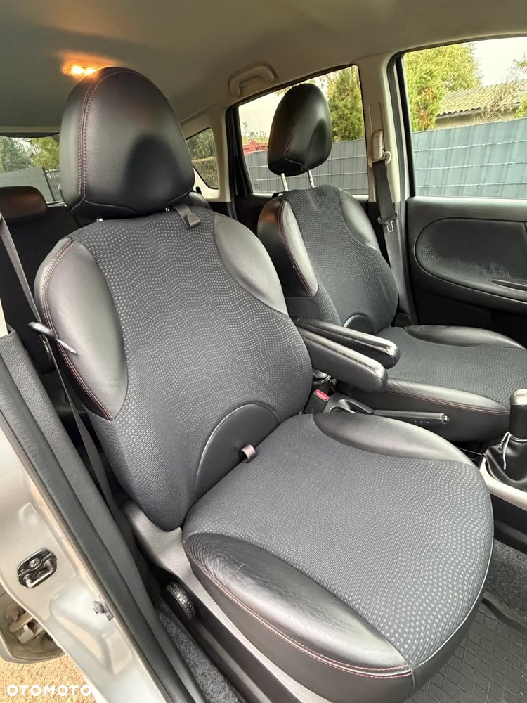 Nissan Note 1.6 Tekna - 17