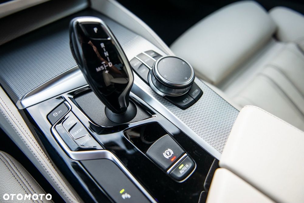 BMW Seria 5 520d xDrive MHEV M Sport sport - 30