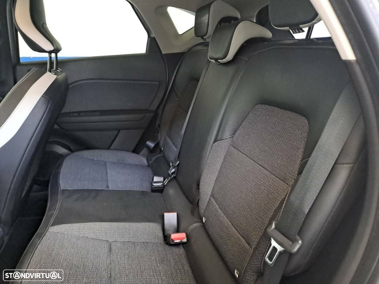Renault Captur 1.5 dCi Exclusive - 10