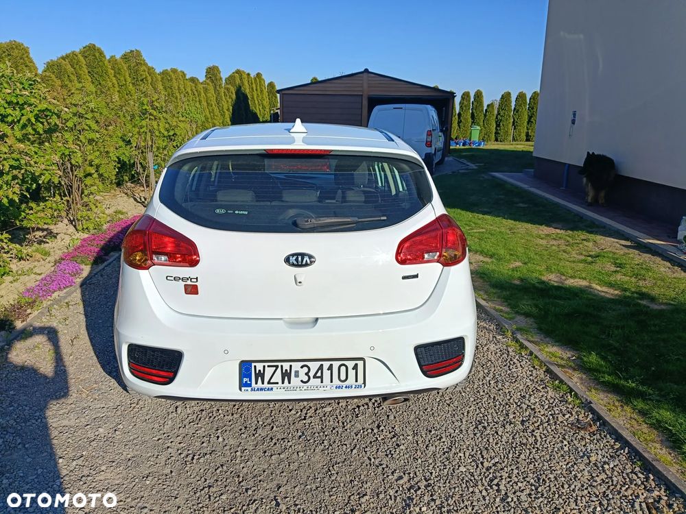Kia Ceed 1.6 CRDi Smart - 3