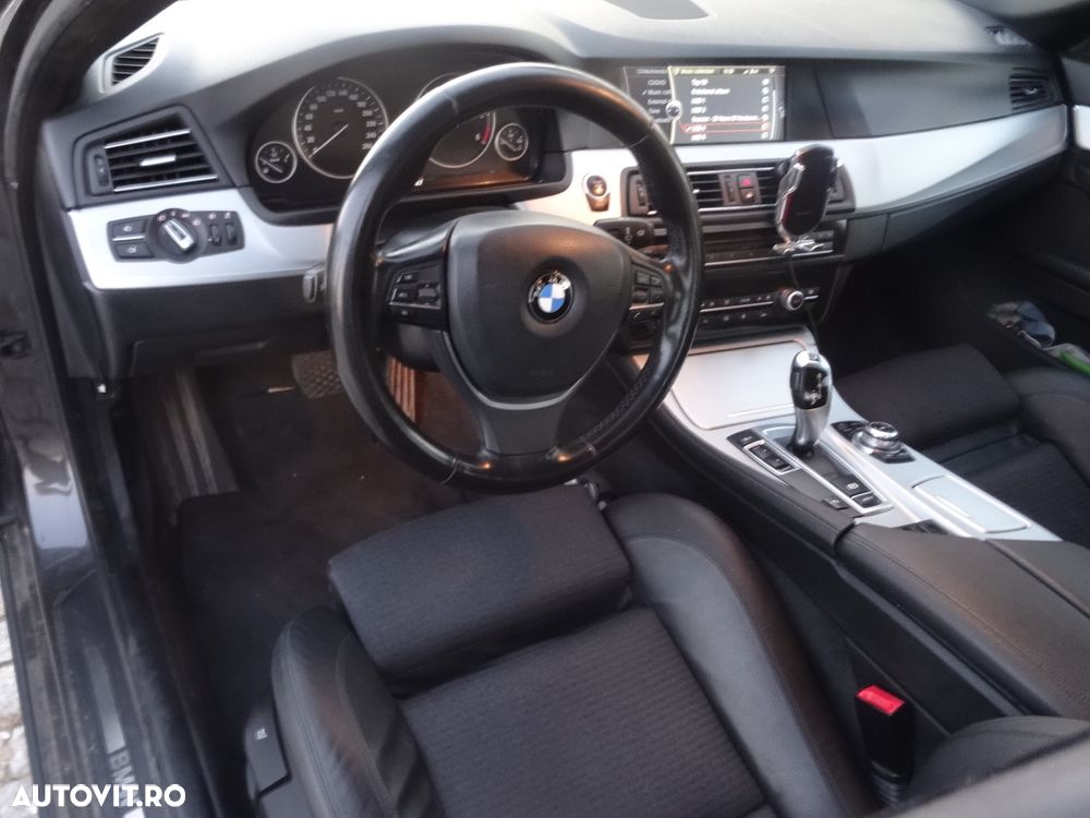 BMW Seria 5 520d - 5