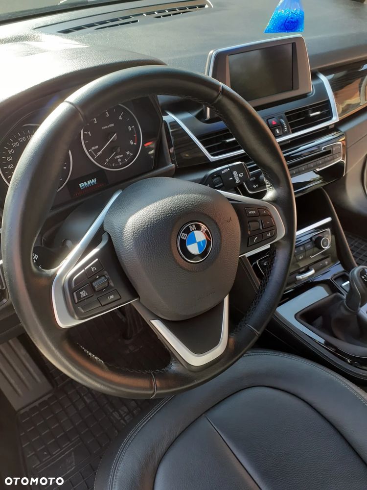 BMW Seria 2 216d Luxury Line - 12