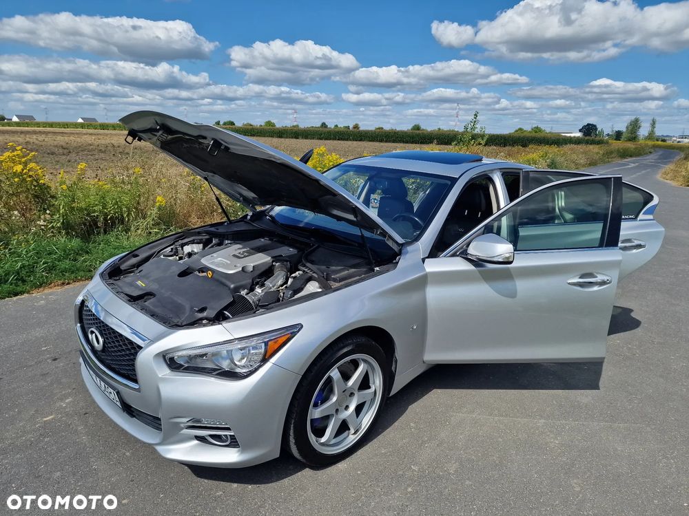 Infiniti Q50 - 33