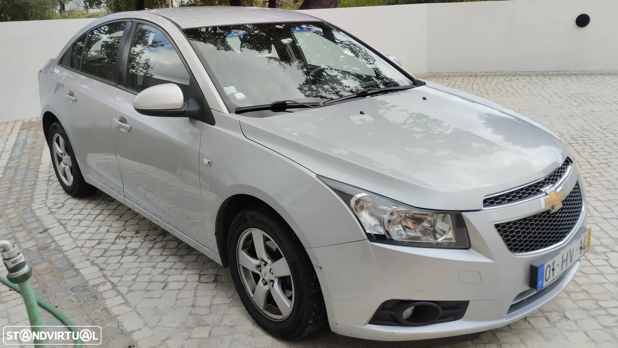 Chevrolet Cruze 1.6 LS - 2