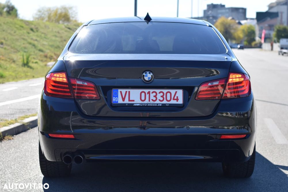 BMW Seria 5 525d Sport-Aut. - 28