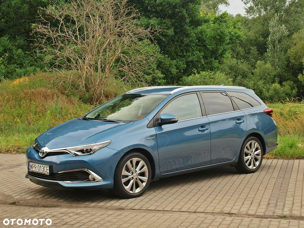 Toyota Auris - 18