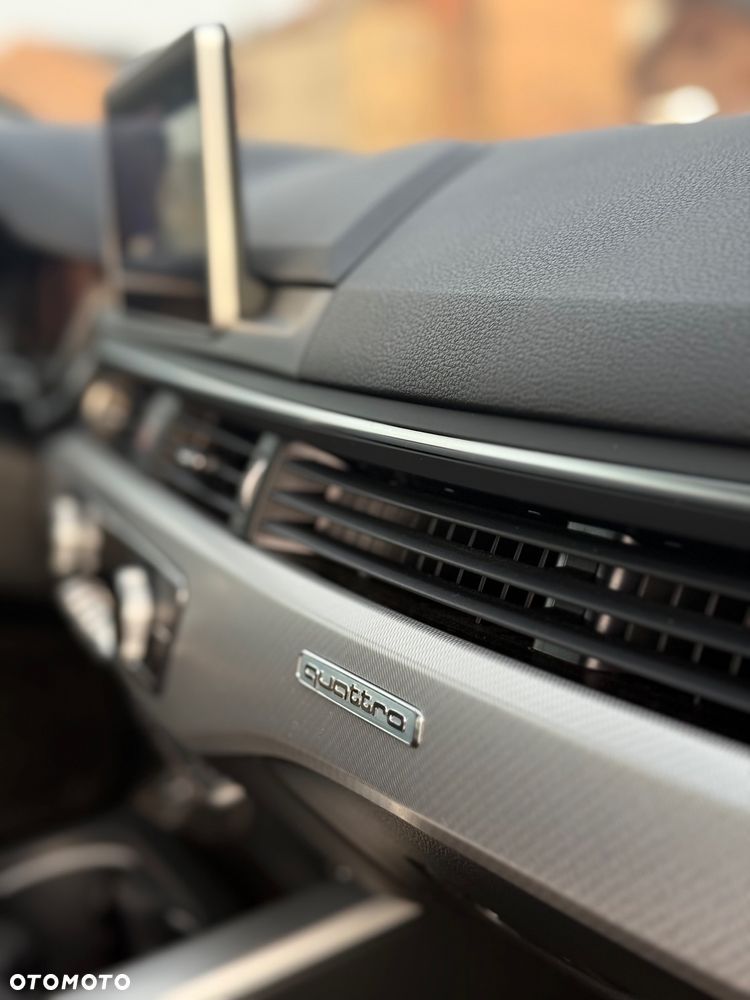 Audi A4 Allroad 2.0 TDI Quattro S tronic - 36