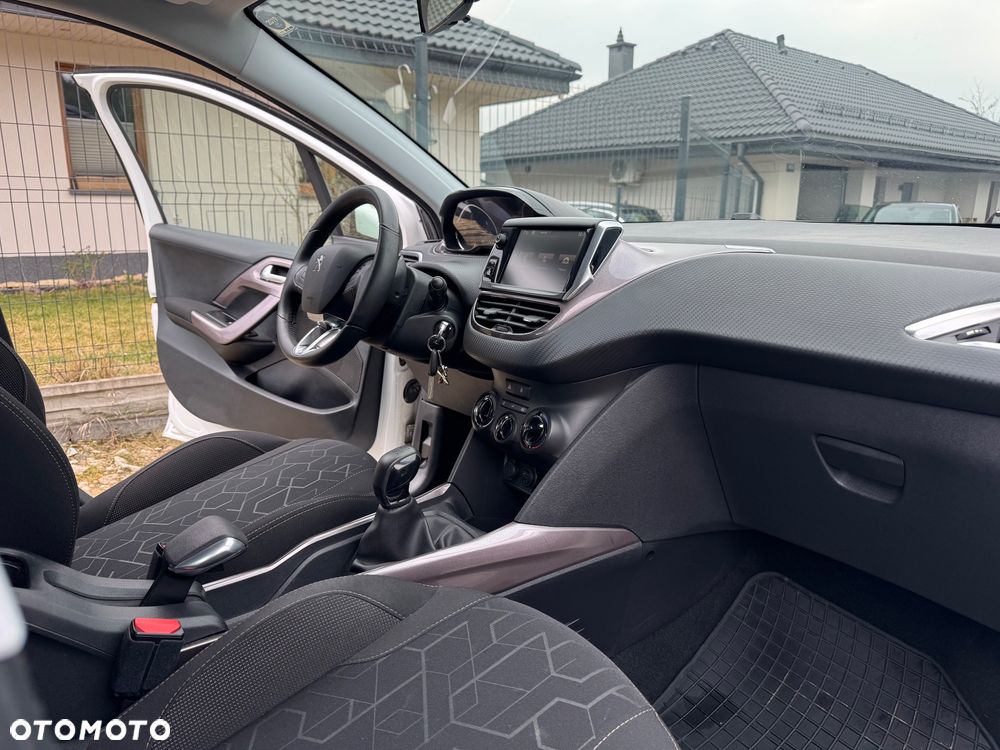 Peugeot 2008 82 VTI Active - 31