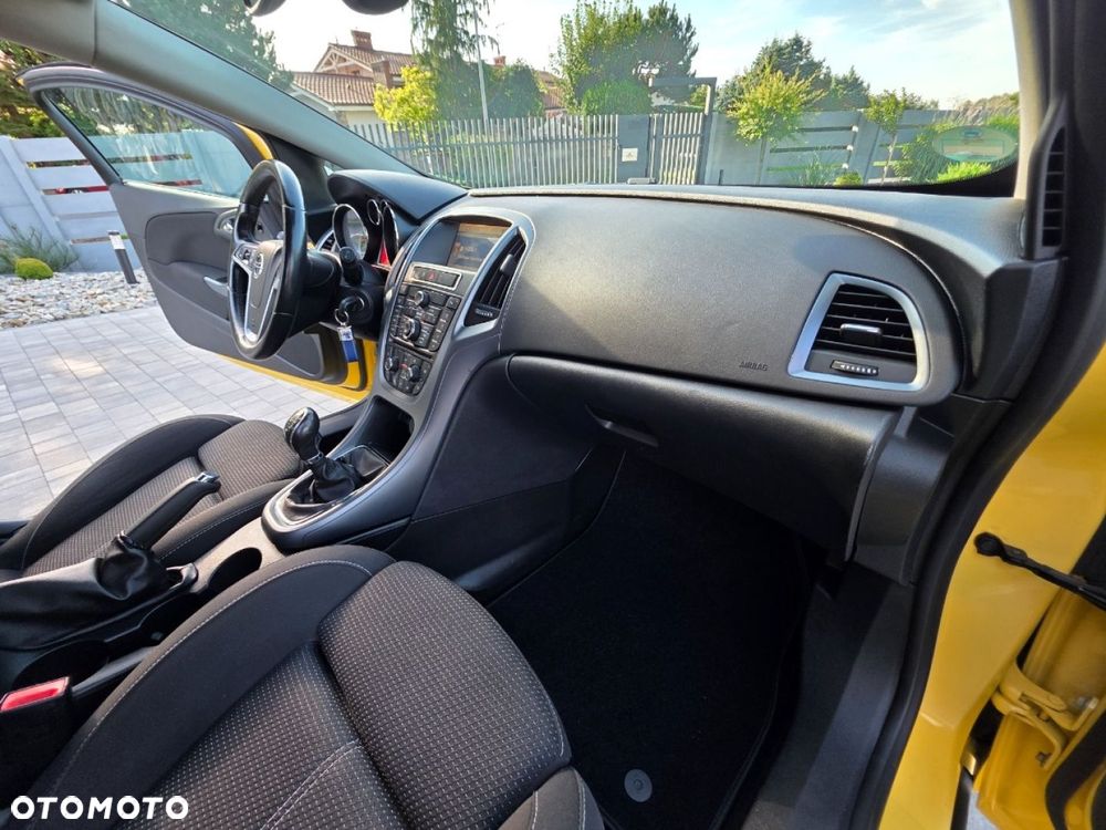 Opel Astra - 19