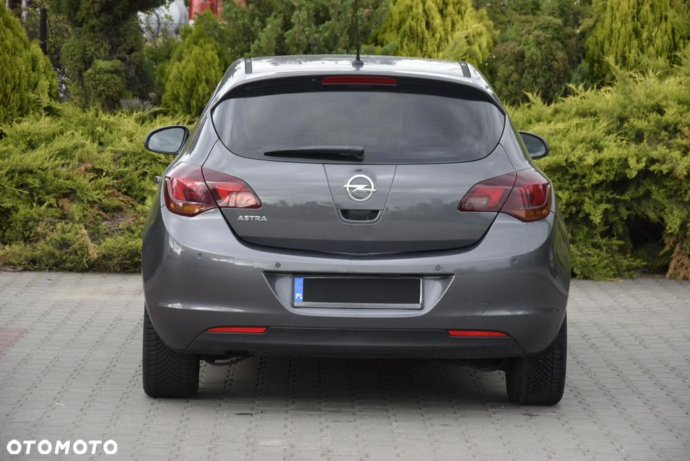 Opel Astra 1.6 Enjoy EU6 - 12