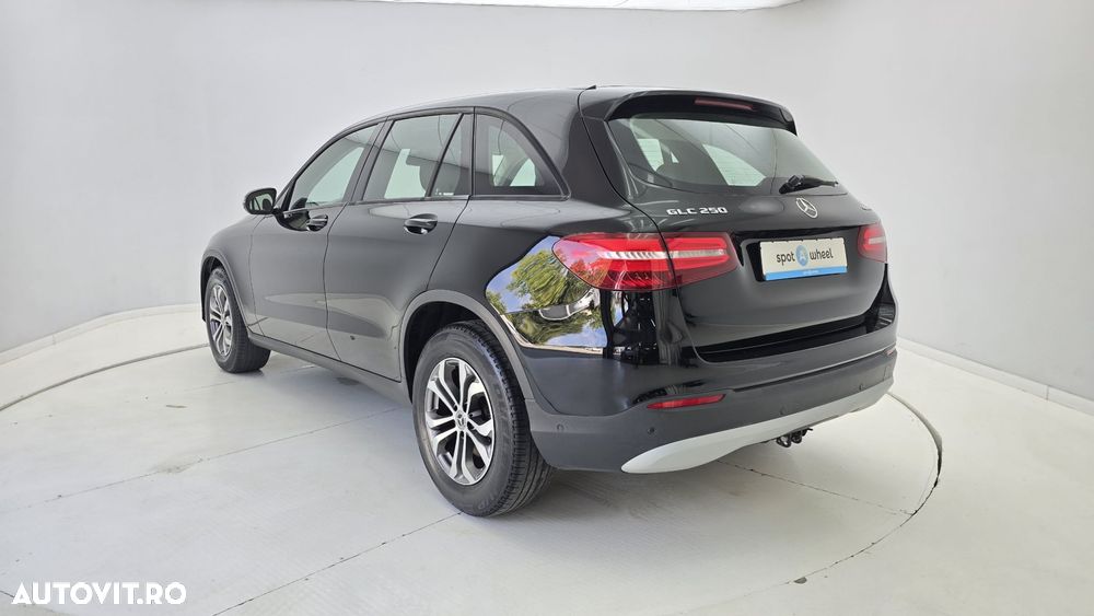Mercedes-Benz GLC 250 4MATIC - 8