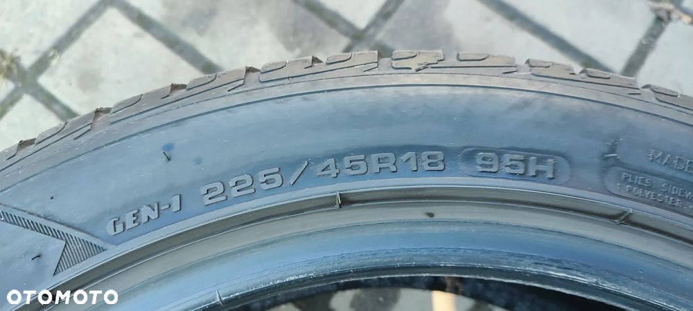 OPONY ZIMOWE 225/45R18 95H GOODYEAR ULTRAGRIP PERFORMANCE MO GEN 1 (0223) 6.5 mm ZIMA KOMPLET 4 SZTUKI - 6