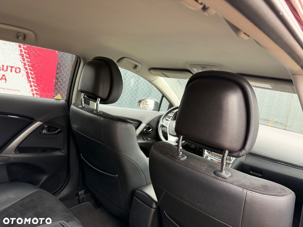 Toyota Avensis - 9