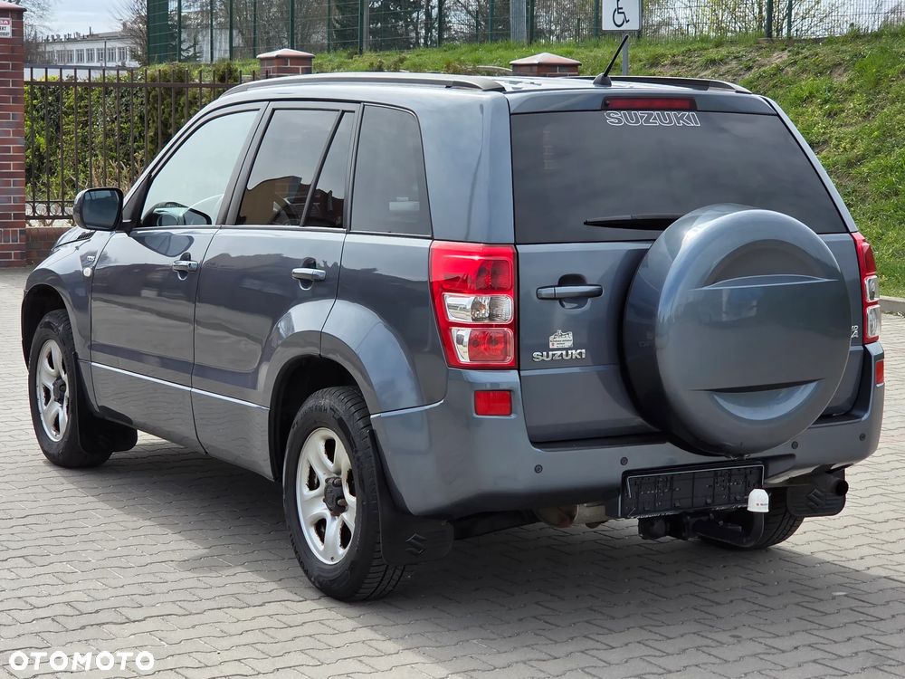 Suzuki Grand Vitara 1.9 DDiS Comfort DPF Family - 5