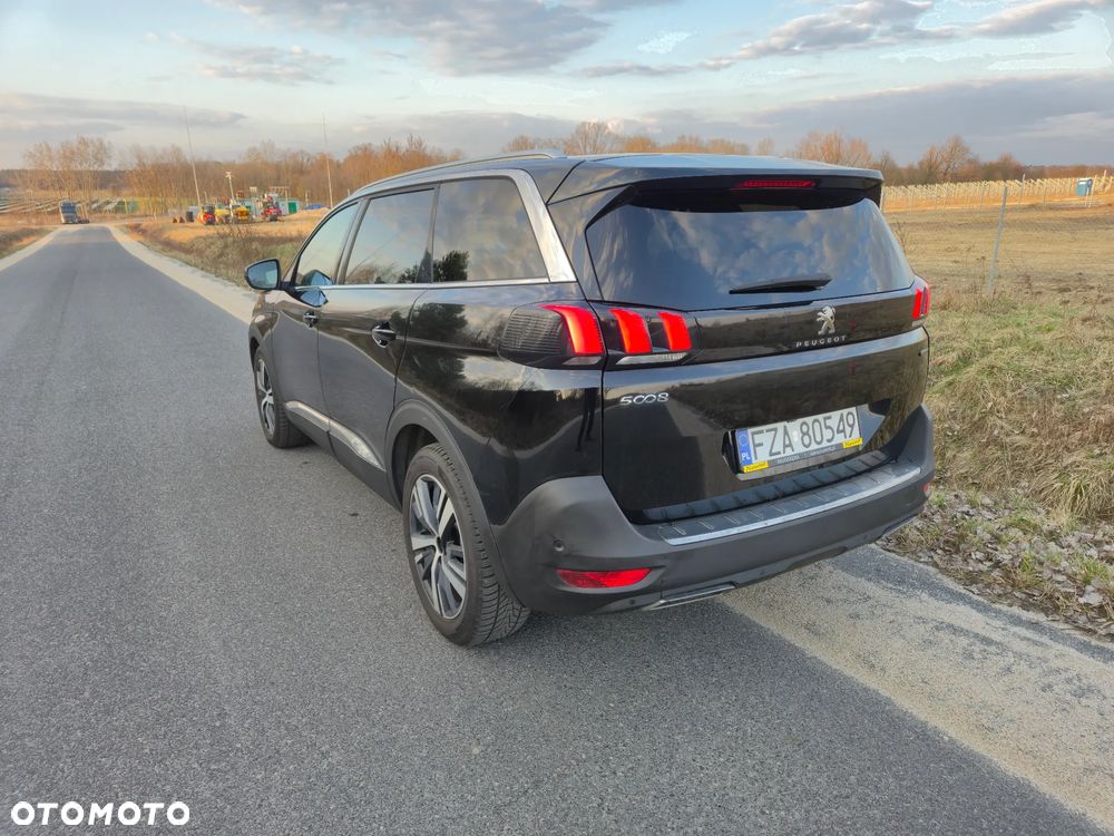 Peugeot 5008 - 3