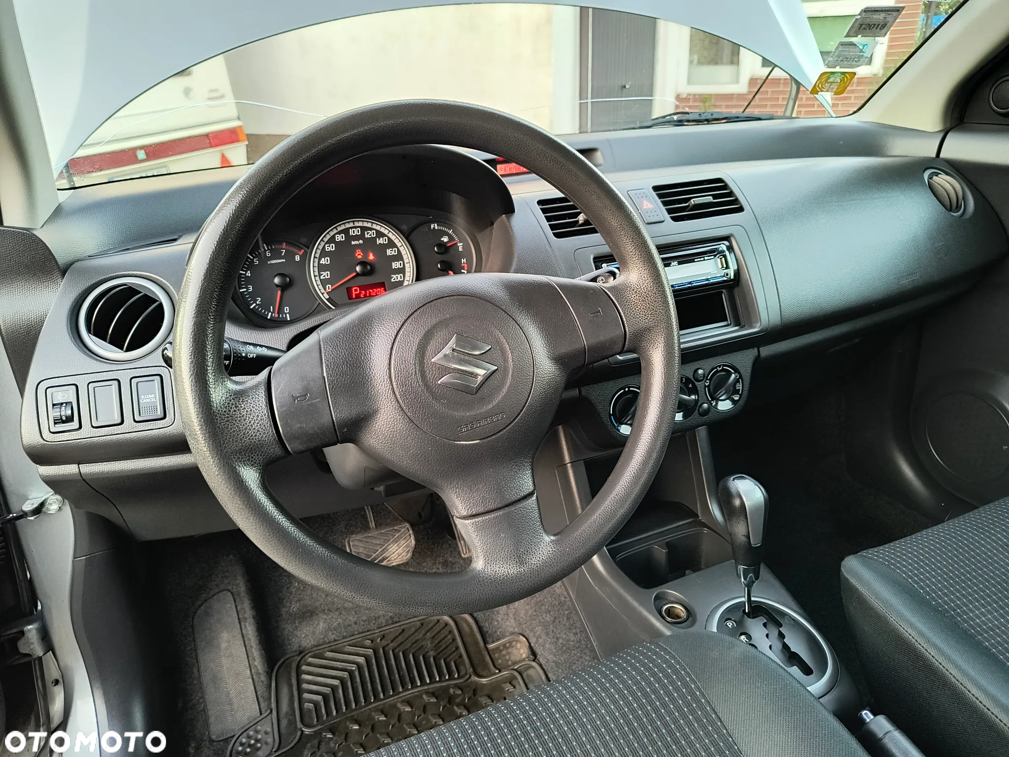 Suzuki Swift - 14