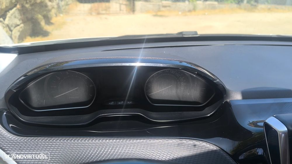 Peugeot 208 1.2 PureTech Style — fotografia 14