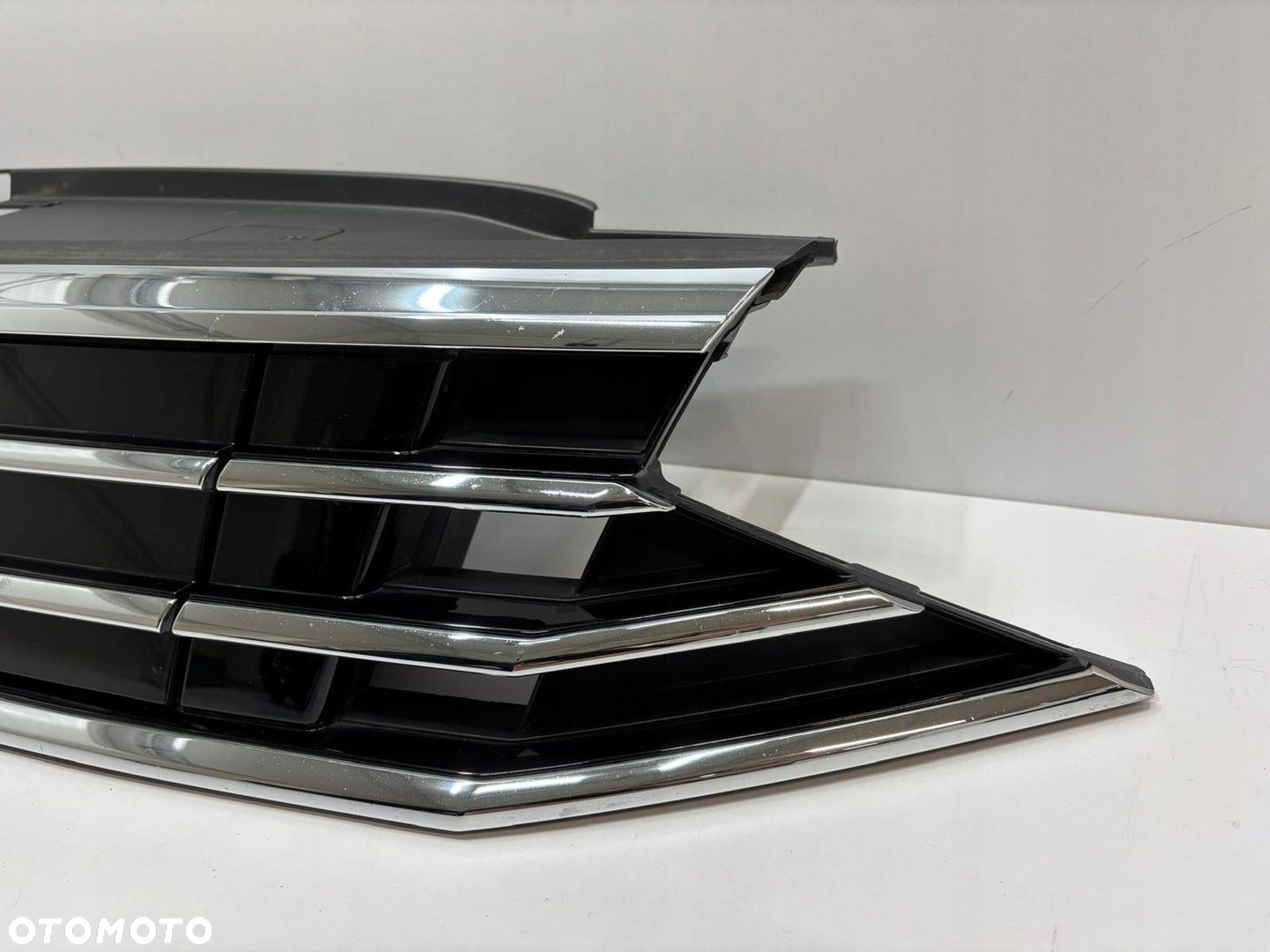 Volkswagen Passat B8 GTE Grill Atrapa Zderzaka 3G0853653P - 7