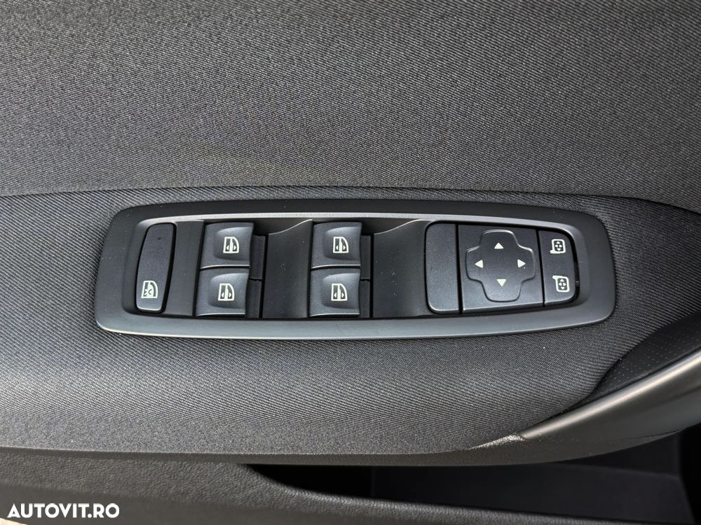 Renault Megane TCe 140 GPF EDC LIMITED - 20