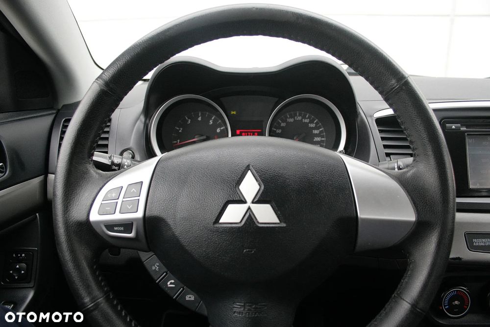 Mitsubishi Lancer - 18