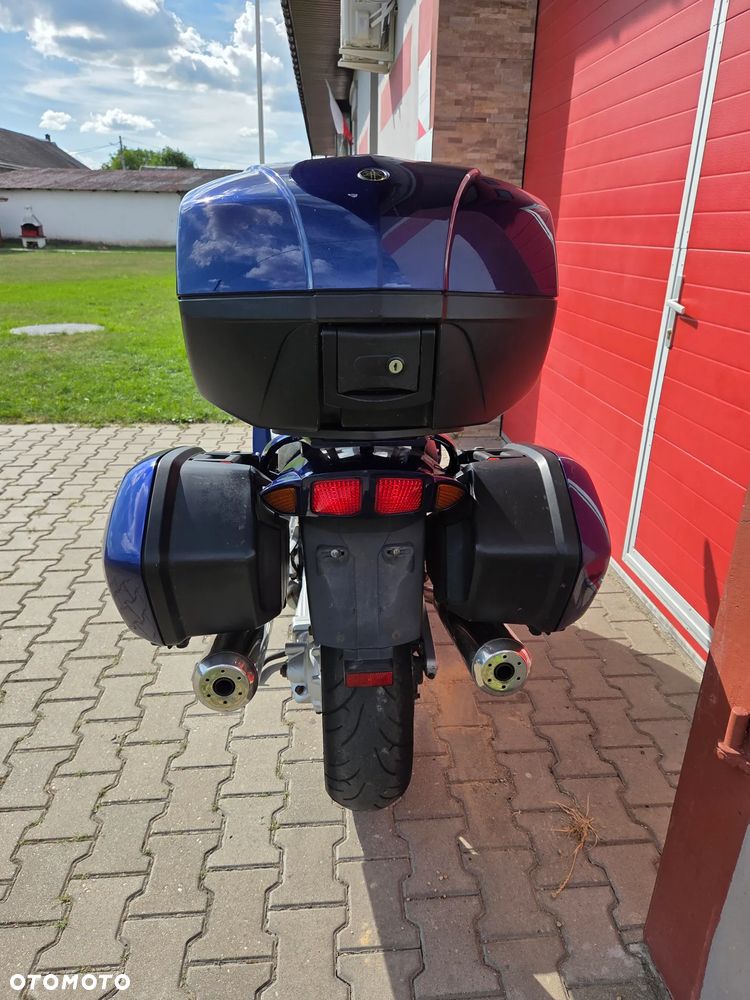 Yamaha FJR - 13
