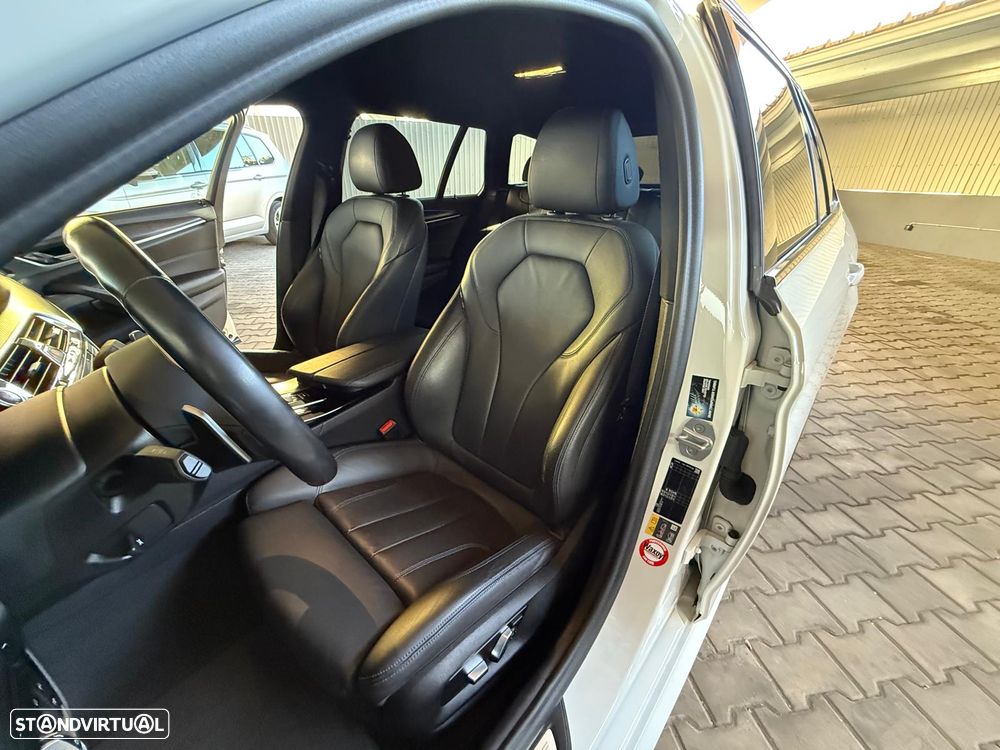 BMW 530 e Pack Desportivo M - 26