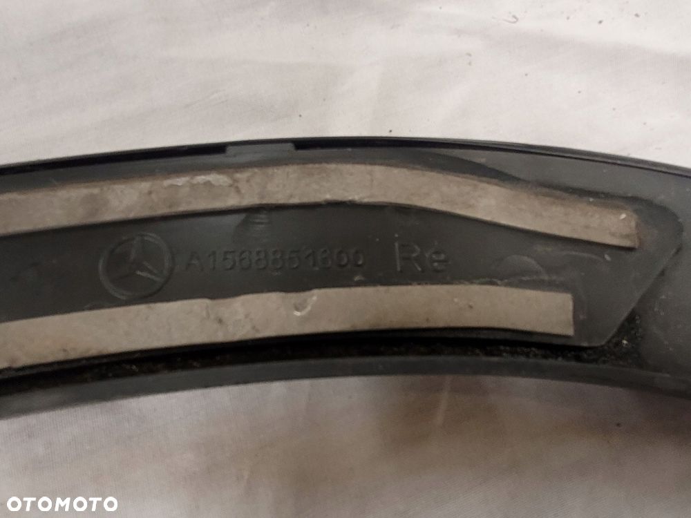 NAKŁADKA BŁOTNIKA MERCEDES GLA 156 PRAWY TYŁ - 4