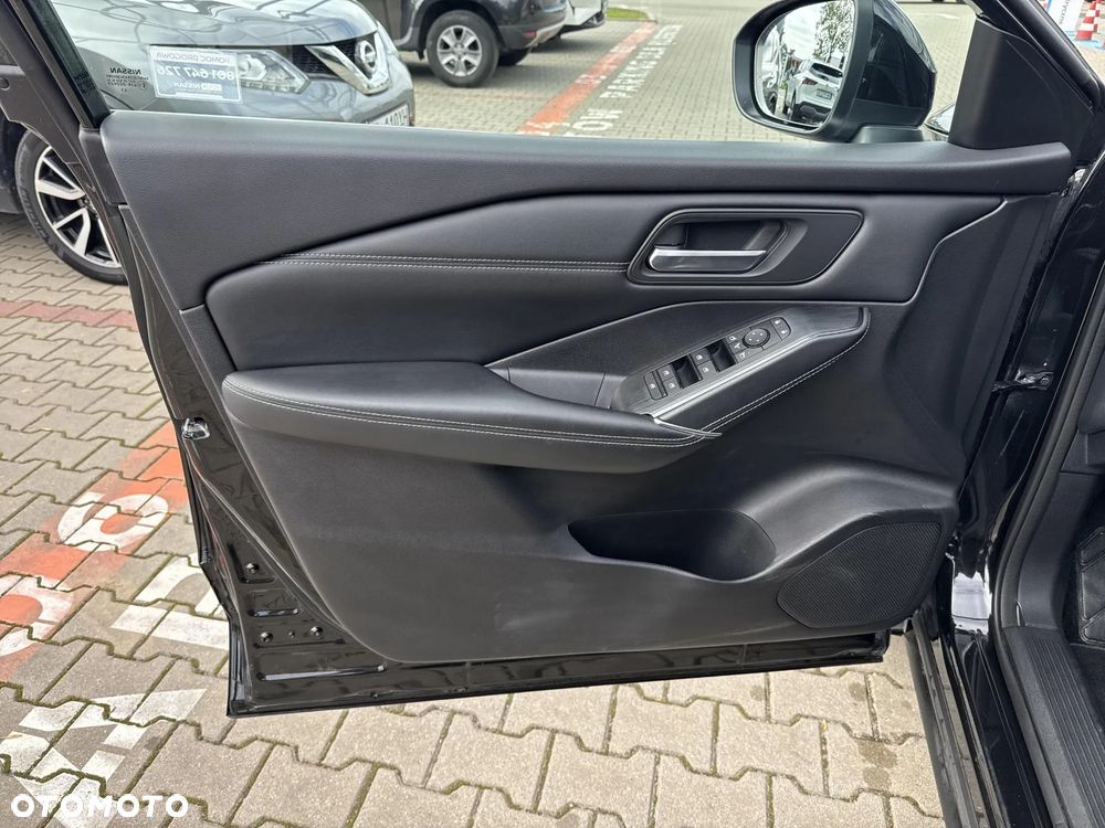 Nissan Qashqai 1.3 DIG-T mHEV N-Connecta - 27