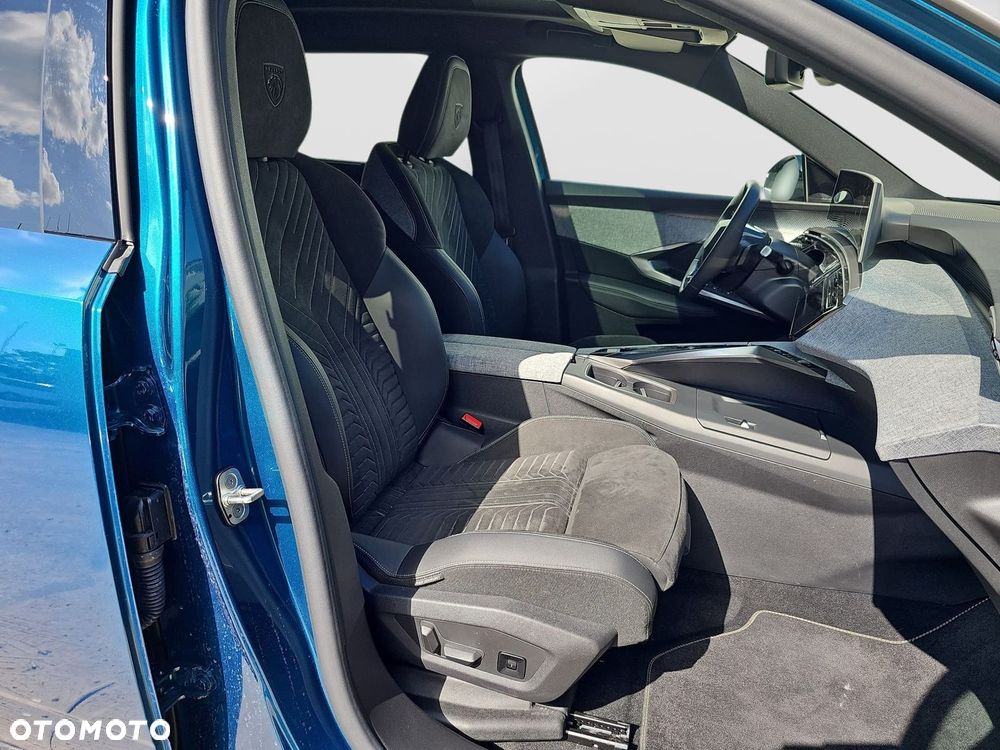 Peugeot 5008 1.2 PureTech mHEV GT S&S e-DCS6 - 13