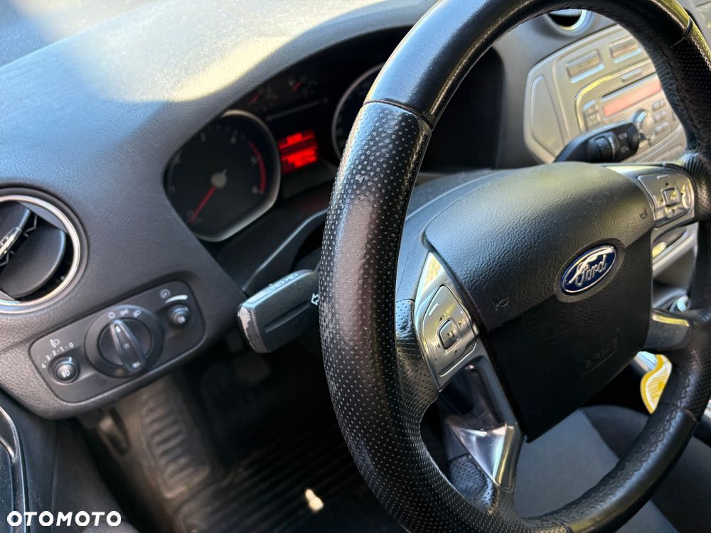 Ford Mondeo 1.8 TDCi Ambiente - 16