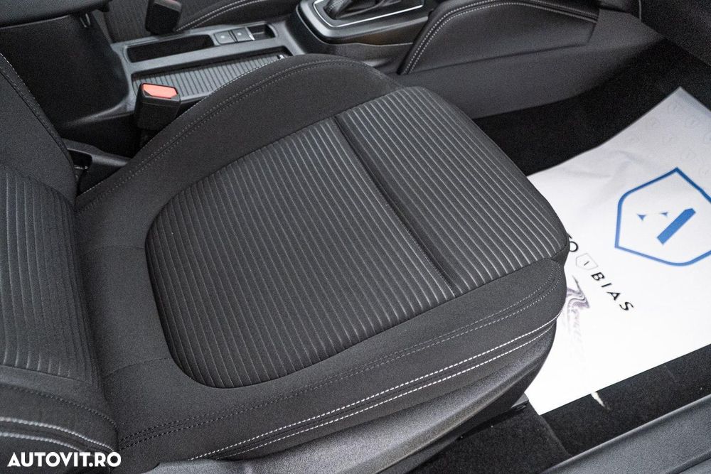 Ford Focus 1.0 EcoBoost MHEV Titanium - 38