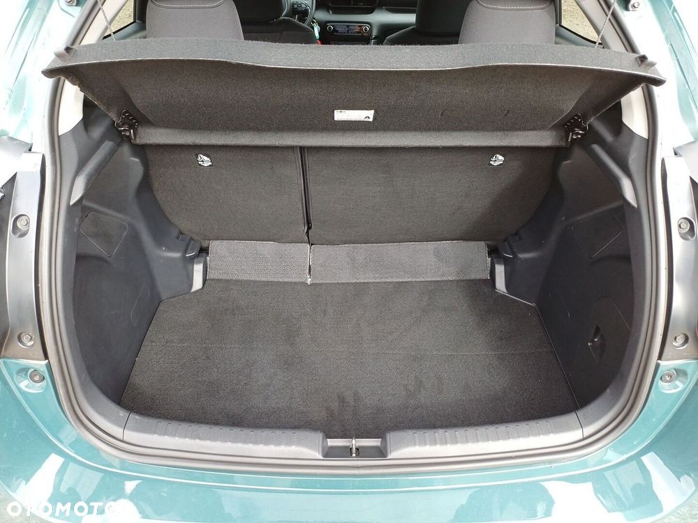 Toyota Yaris Hybrid 1.5 Style - 12
