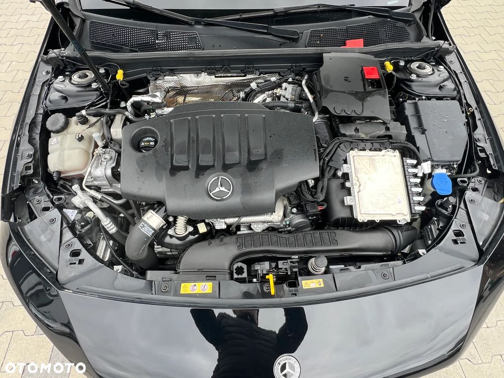 Mercedes-Benz CLA - 38