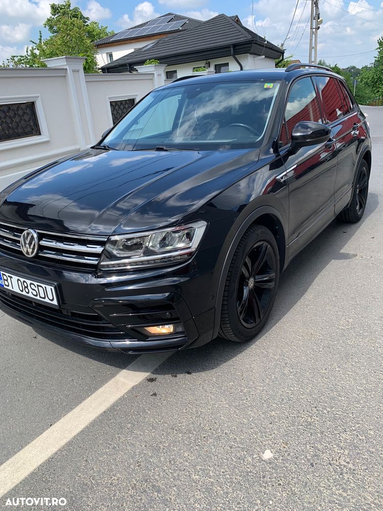 Volkswagen Tiguan - 1