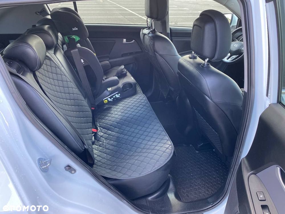 Kia Sportage 2.0 CRDI L - 11