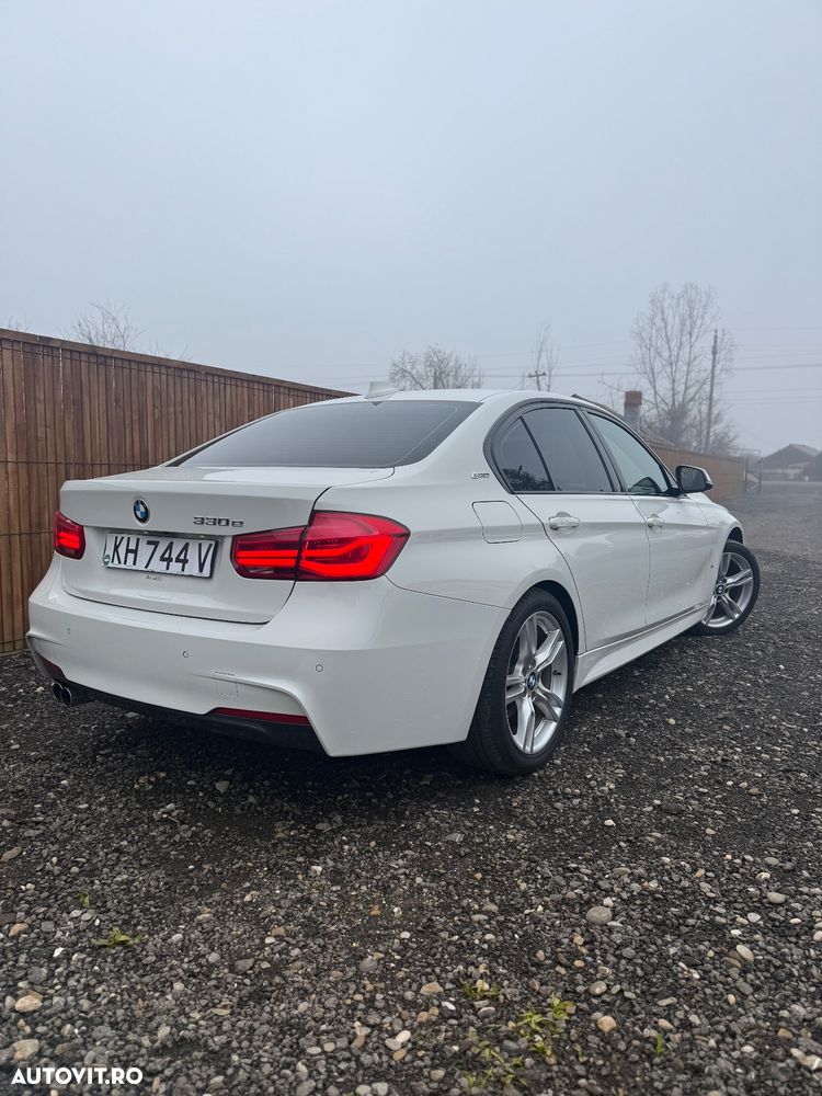 BMW Seria 3 330e iPerformance M Sport - 7