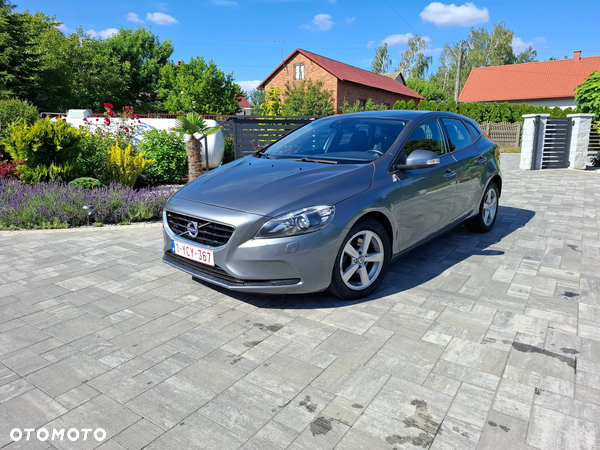 Volvo V40 T2 Momentum
