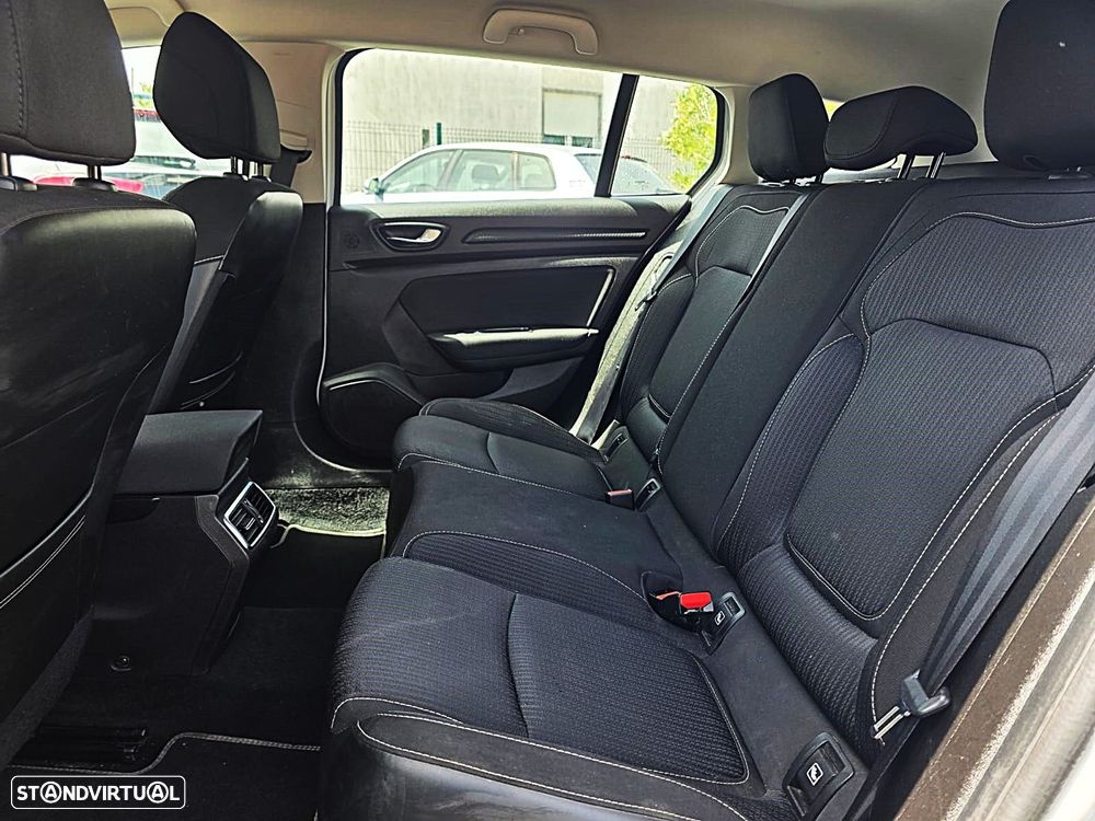 Renault Mégane Sport Tourer 1.5 Blue dCi Limited - 11