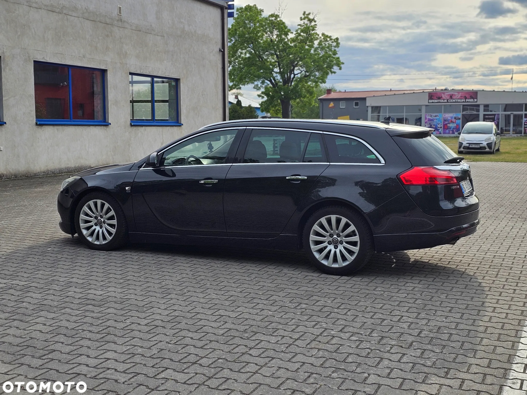Opel Insignia - 22