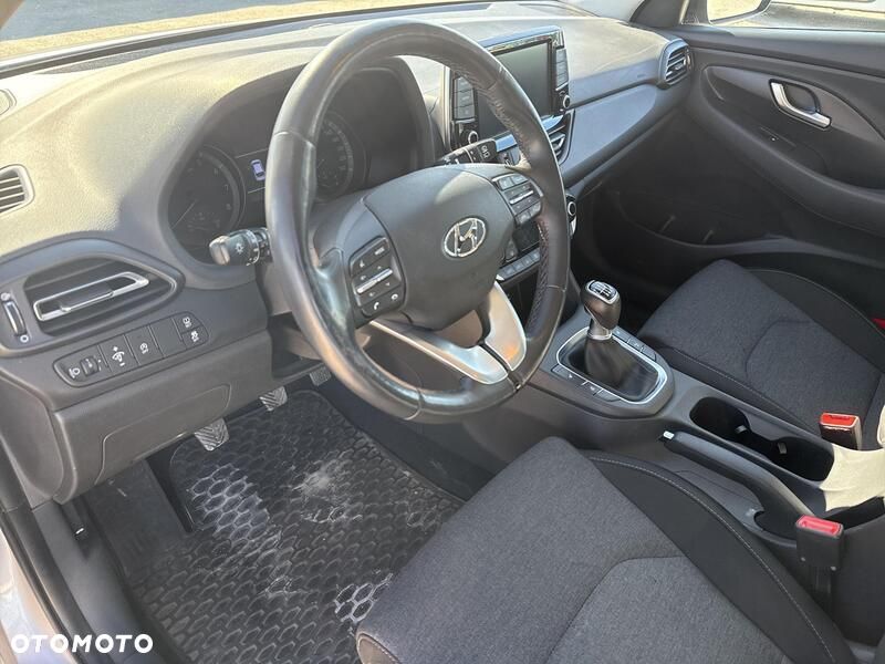 Hyundai i30 1.5 DPI Smart - 11