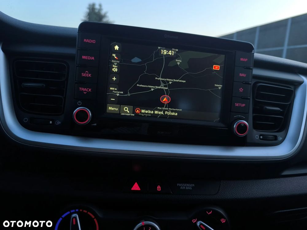Kia Stonic - 23