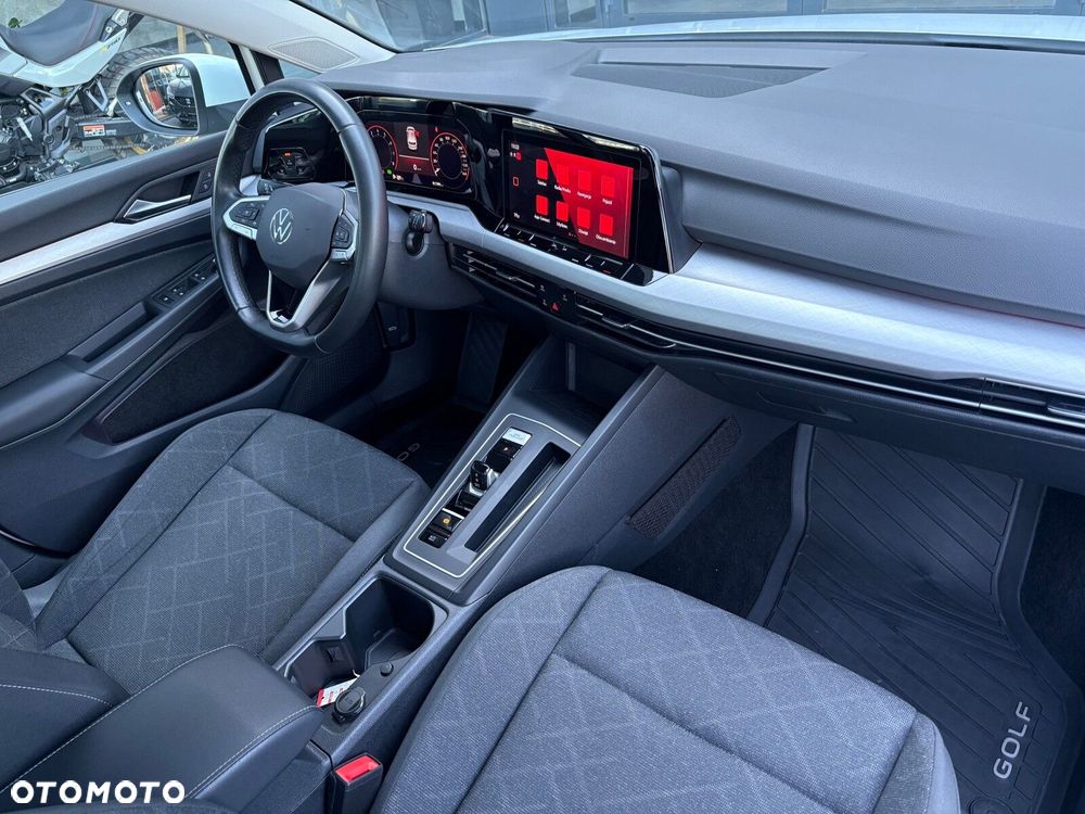 Volkswagen Golf - 16