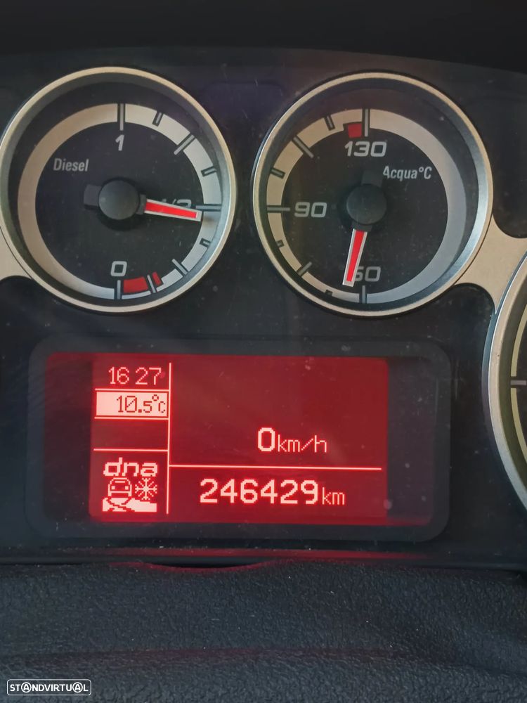 Alfa Romeo MiTo 1.3 JTD Distinctive S&S - 15