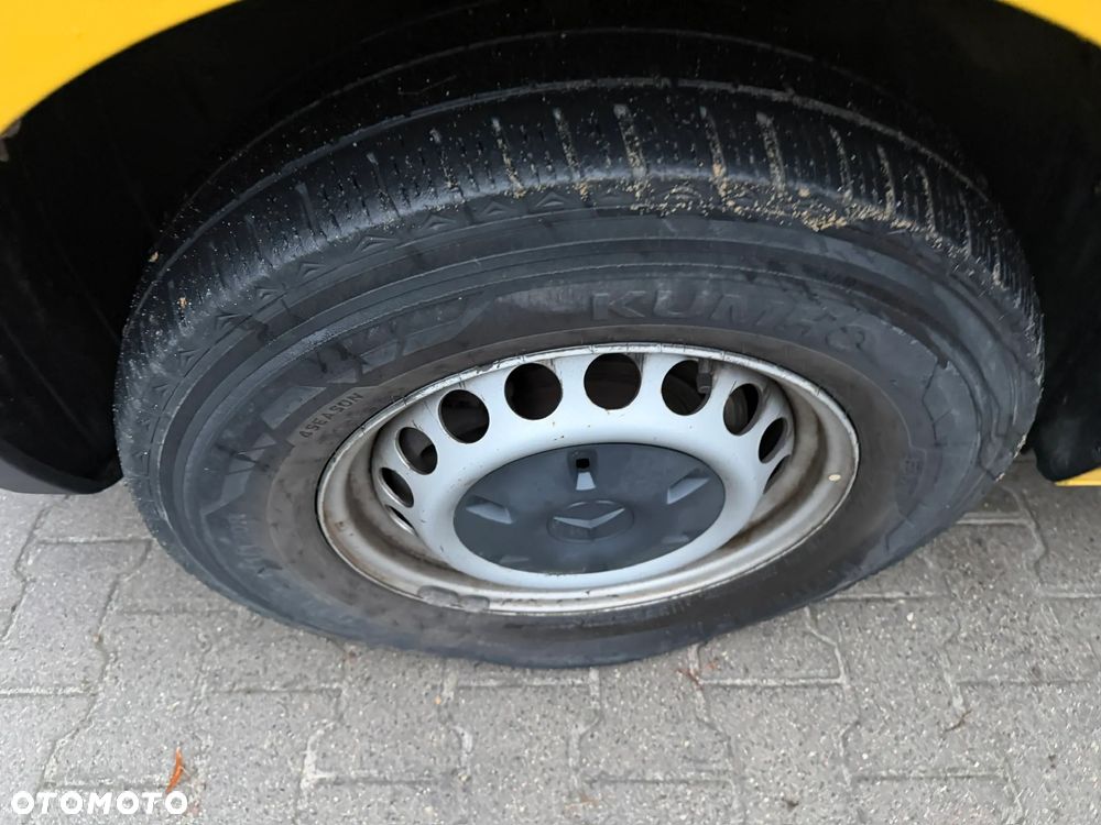 Mercedes-Benz Sprinter - 40