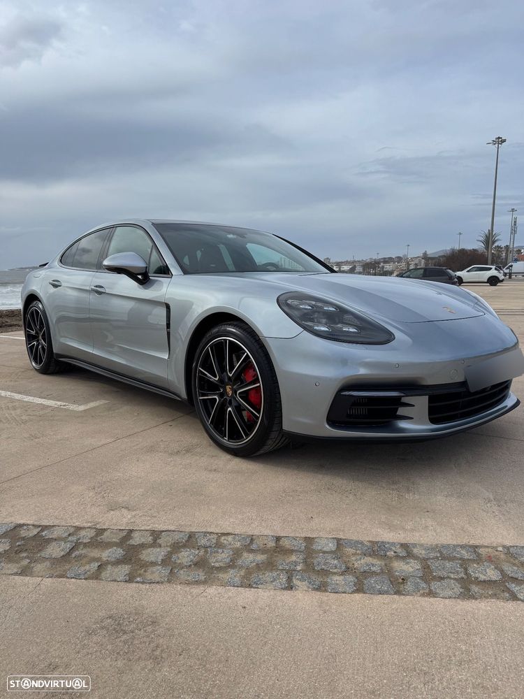 Porsche Panamera 4 E-Hybrid Platinum Edition com PDLS - 15