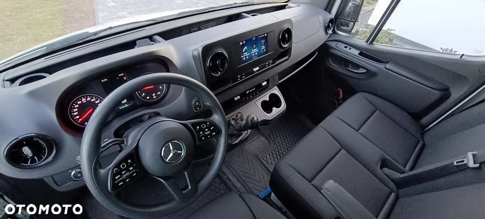 Mercedes-Benz Sprinter 317 - 10