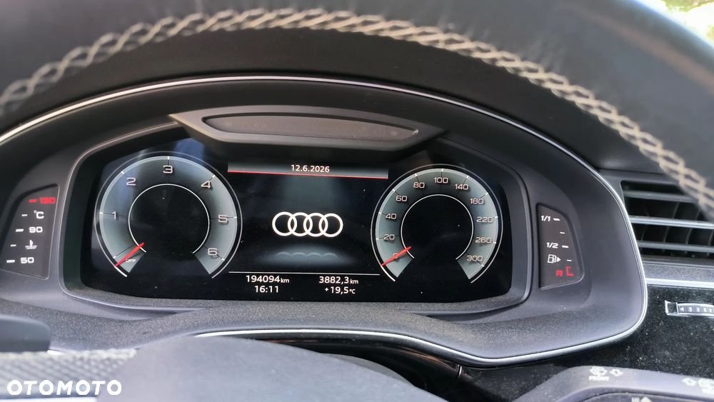 Audi Q8 - 6