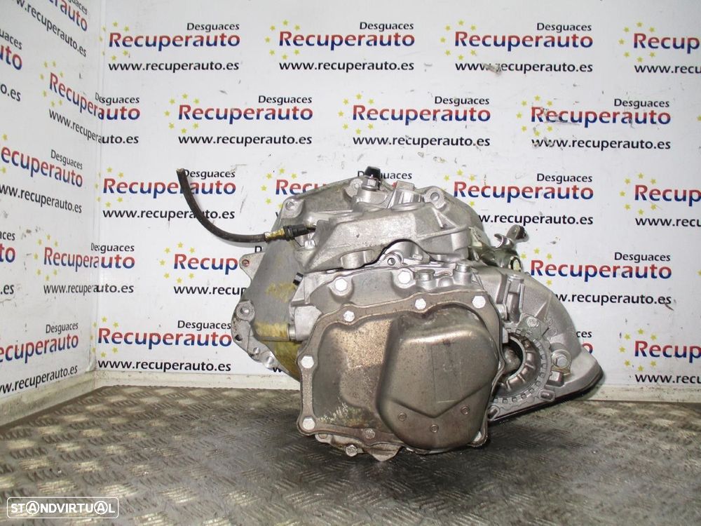 CAIXA VELOCIDADES OPEL CORSA C 2004 - 7